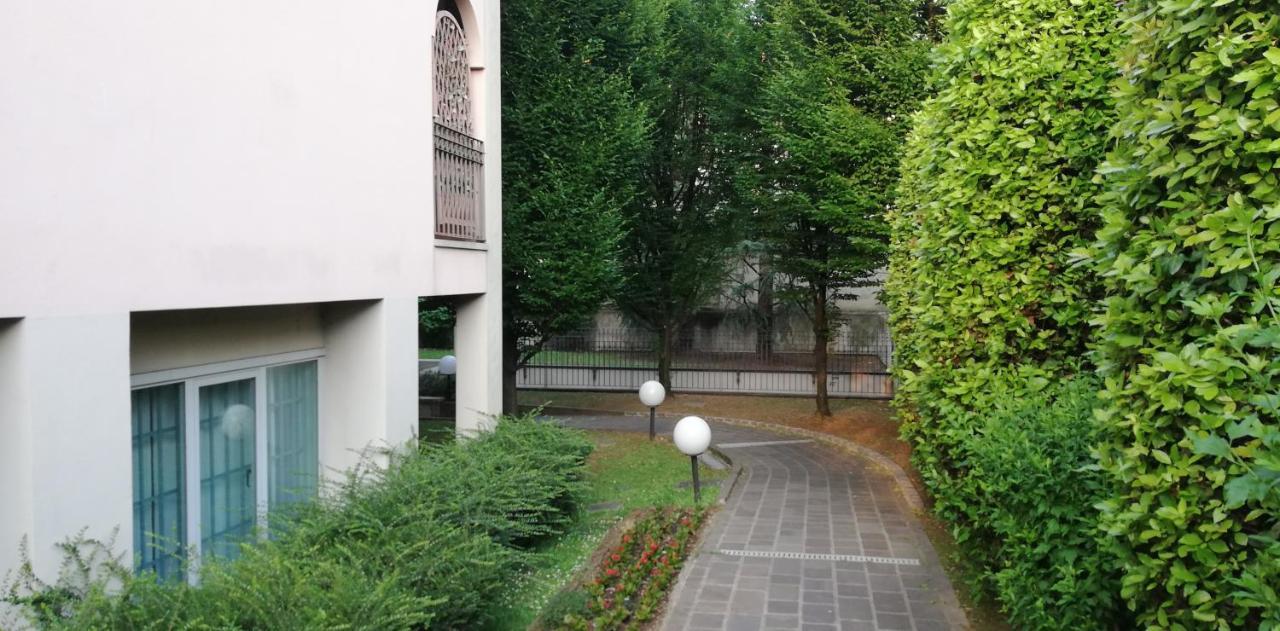 Casa Vacanze La Mela Monza Eksteriør bilde